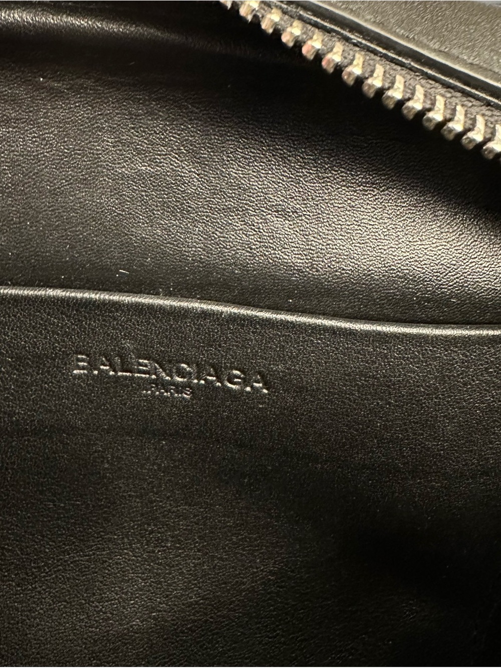 Balenciaga puppy and kitten crossbody bag - Picture 4 of 7